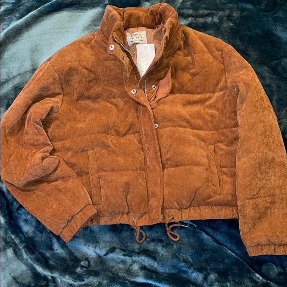NEW WITH TAGS!!! Corduroy puffer jacket